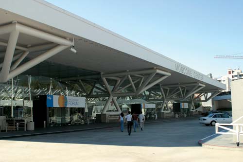 Местом проведения Форума IDF Fall 2004 стал крупнейший выставочный центр Moscone Center