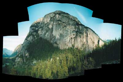 Рис. 3. Кадры, составленные в мозаичную панораму после обработки. Закругленные края снимков получились в результате перевода из плоской в цилиндрическую проекцию