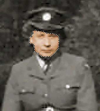 Рис. 42. Внешний вид увеличенного черно-белого снимка после закраски лица женщины