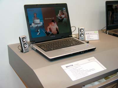 Ноутбук Gigabyte W511U