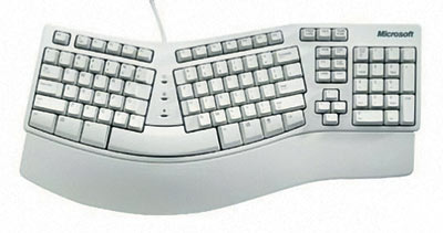 Широко разрекламированная, но так и не прижившаяся на массовом рынке конструкция 104-клавишной эргономичной клавиатуры