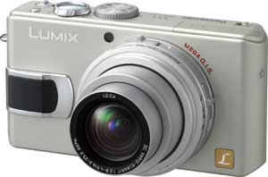 Panasonic Lumix DMC-LX1 — редкий представитель компактных фотоаппаратов, оснащенных сенсором формата 16:9
