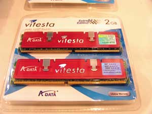 Модули памяти A-Data DDR2-1000 емкостью 2 Гбайт
