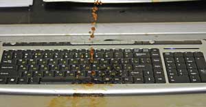 Заливание клавиатур кофеем Заливание клавиатур кофеем