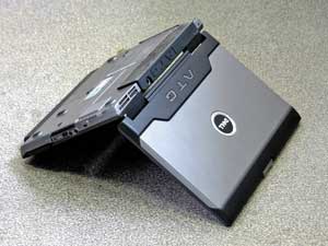 Dell Latitude ATG D620 приземлился нормально, но при ударе отключился Dell Latitude ATG D620 приземлился нормально, но при ударе отключился